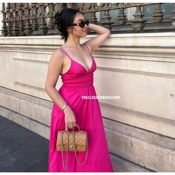 ZARA BLOGGER FAVE!!! V-Neck Dress with Smocked Detail LAST ONE!!! - Picture 10 of 16